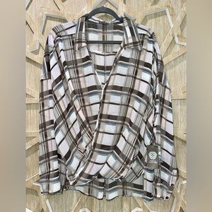 Vince Camuto Tan & Cream Faux Wrap Long Sleeve
Plaid Collared Blouse
